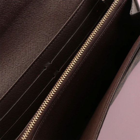 Louis Vuitton Damier Ebene Sarah Wallet - Picture 5 of 10